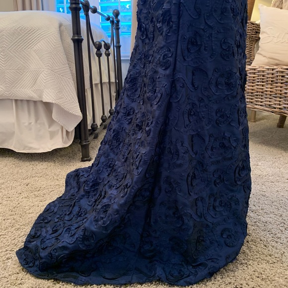 Jessica McClintock Evening Gown - Picture 5 of 8